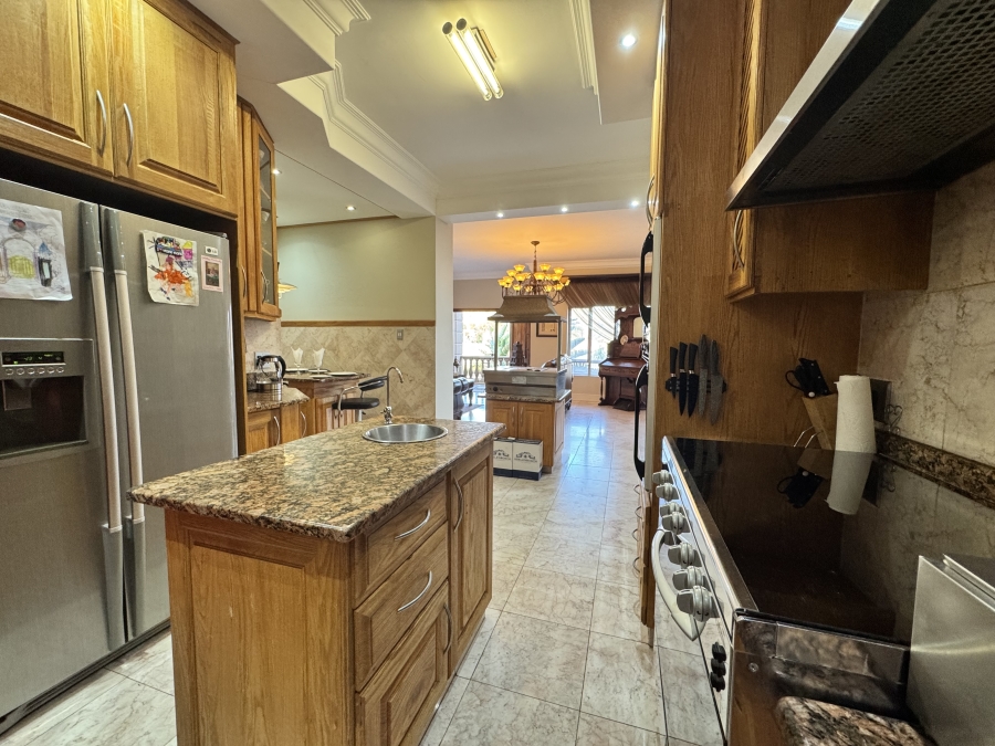4 Bedroom Property for Sale in Wilkoppies North West